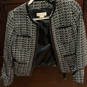 Tweed type blazer with zippered up front